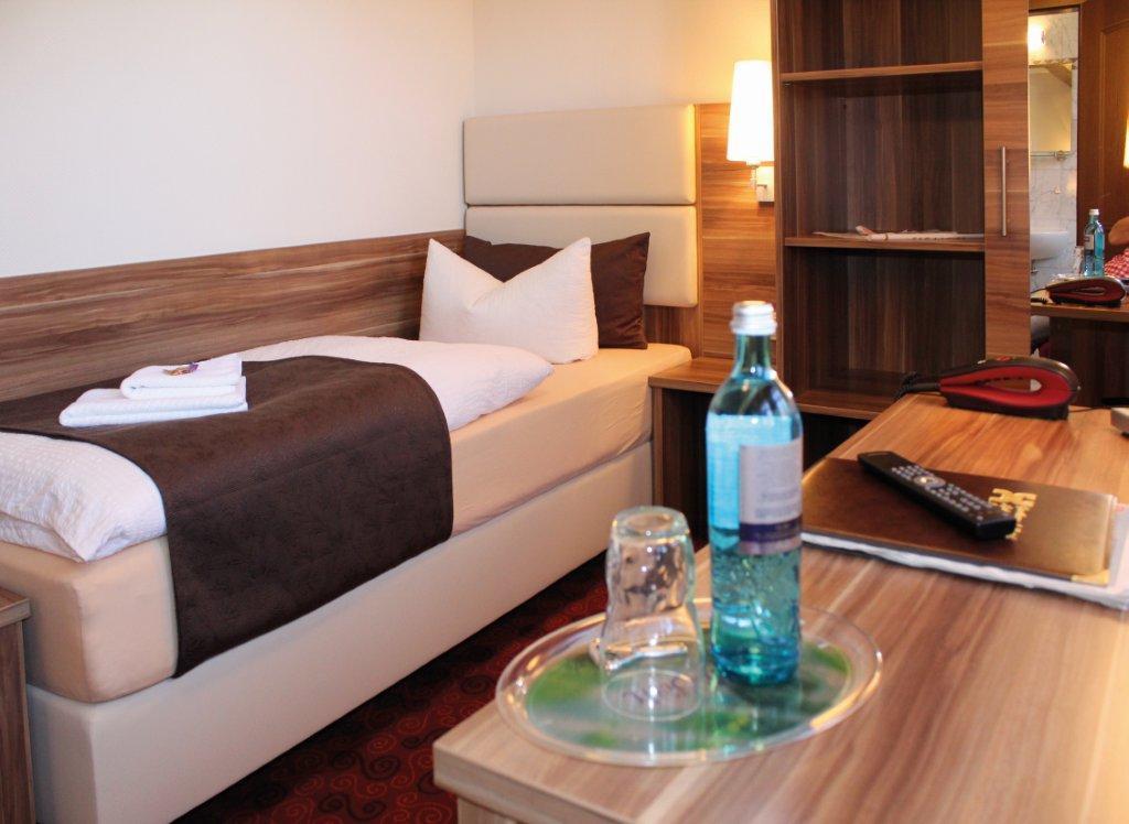 Hotel Goldener Hirsch Зуль Екстер'єр фото