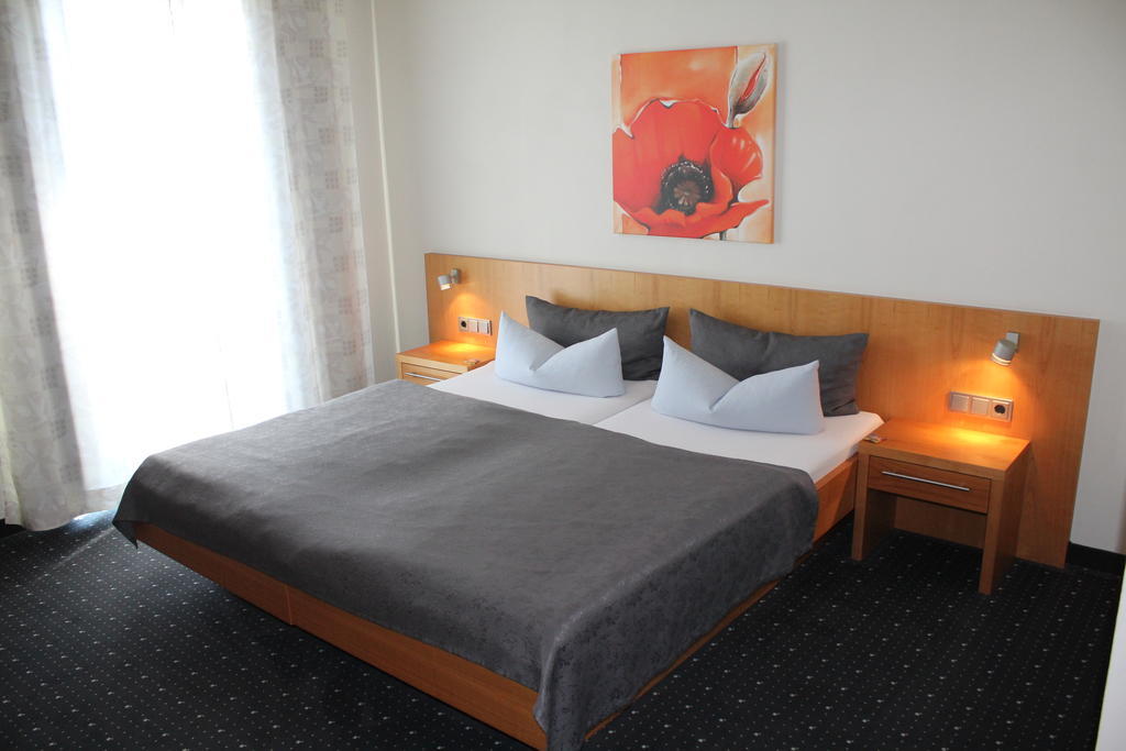 Hotel Goldener Hirsch Зуль Екстер'єр фото