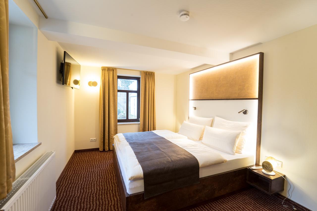 Hotel Goldener Hirsch Зуль Екстер'єр фото